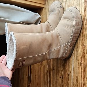Sorel Suka Women's boots size 8.5 tan